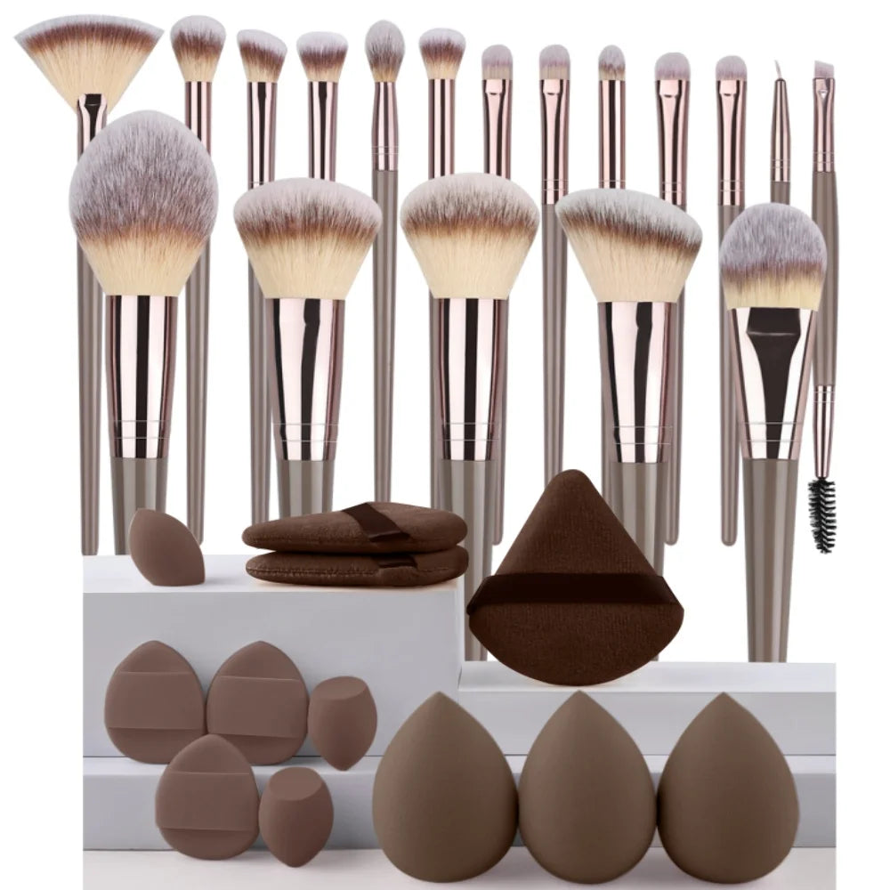 3–20PCS Makeup Brush Set – Soft Synthetic Brushes