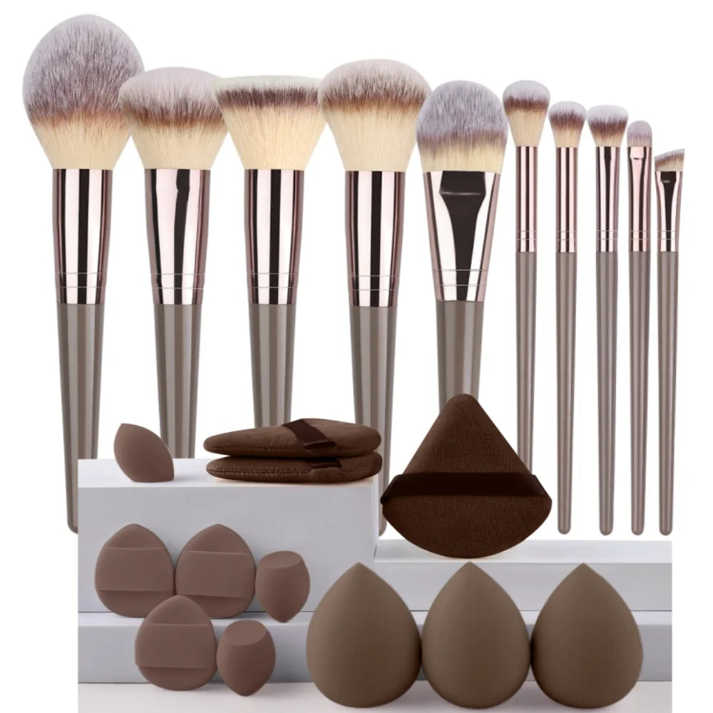 3–20PCS Makeup Brush Set – Soft Synthetic Brushes