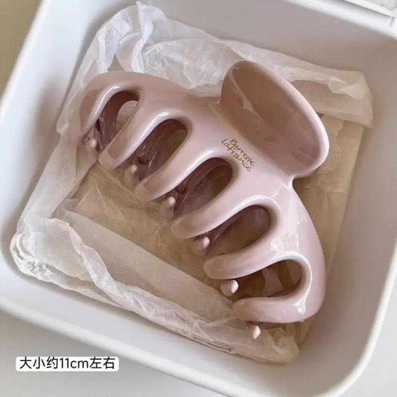 Korean Shark Hair Clip – Large Acrylic Claw Clamp