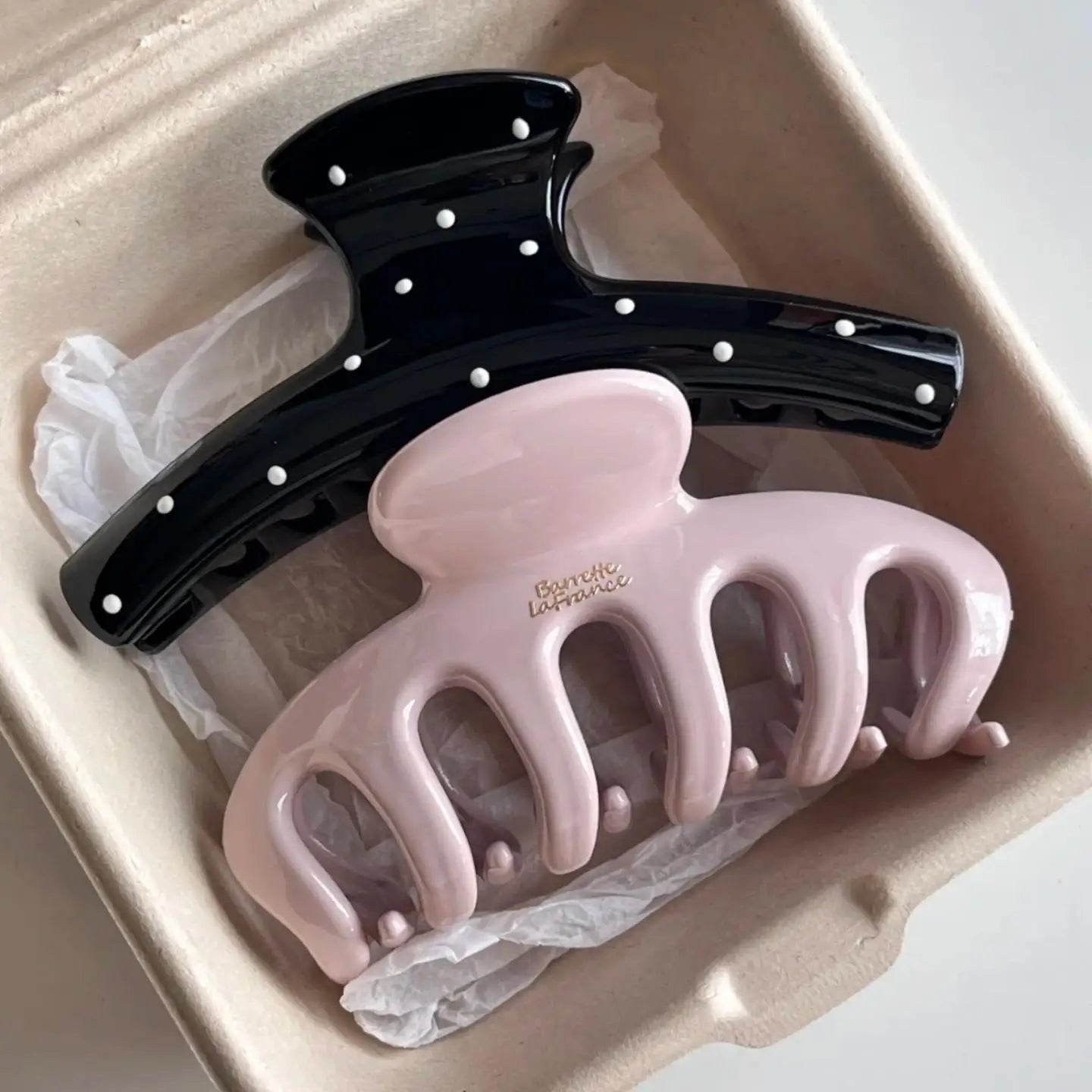 Korean Shark Hair Clip – Large Acrylic Claw Clamp
