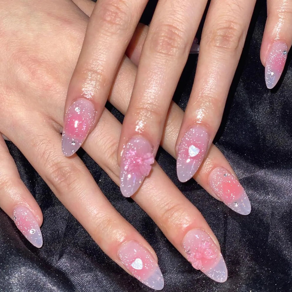24pcs Wearable Bow Design Press on Nails Simple Pearl Starlight Short Almond False Nails Tips Finished Cat's Eye Fake Nail Sets
